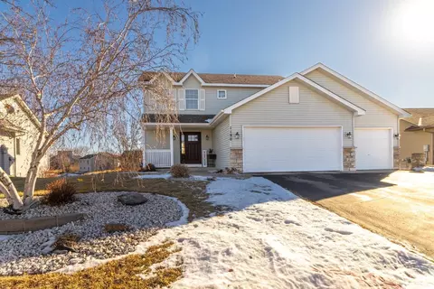 1190 Hidden Creek Blvd, Mayer, MN 55360