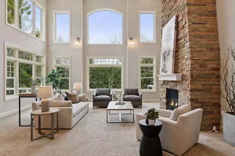 5912 Vernon Ave S, Edina, MN 55436