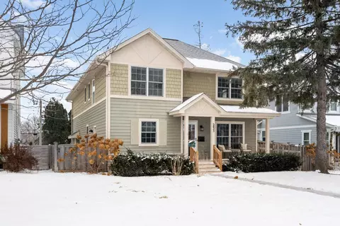 5833 York Ave S, Edina, MN 55410