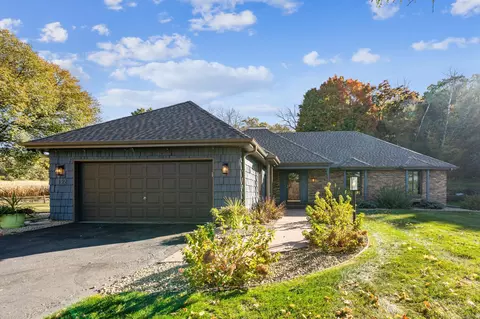 852 Yellowstone Dr, River Falls, WI 54022