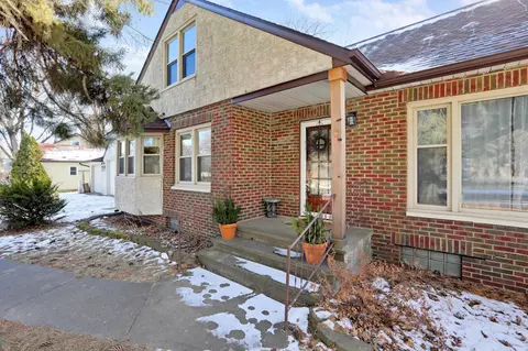 2210 Ripley Ave, Maplewood, MN 55109