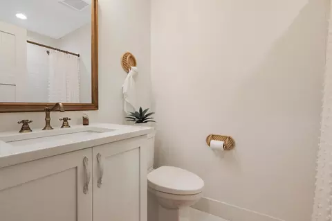 Bath - 4610 Daisy Cir, Hamel, MN 55340 photo 7 of 7