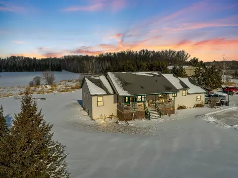 9363 Brook Dr, Pine City, MN 55063