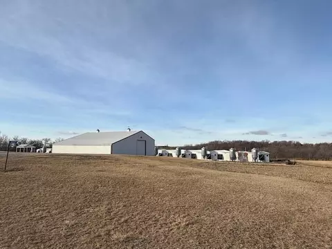 16011 Guberud Hill Dr, Wilmington Twp, MN 55974