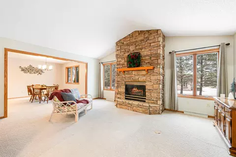 1727 Buckingham Path, Faribault, MN 55021 photo 7