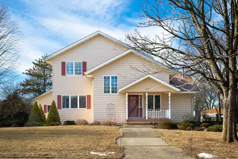 1727 Buckingham Path, Faribault, MN 55021 photo 2