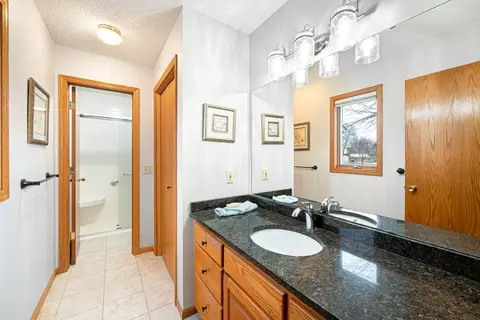 1727 Buckingham Path, Faribault, MN 55021 photo 15