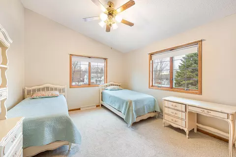 1727 Buckingham Path, Faribault, MN 55021 photo 18
