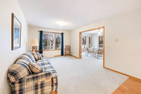 1727 Buckingham Path, Faribault, MN 55021 photo 12