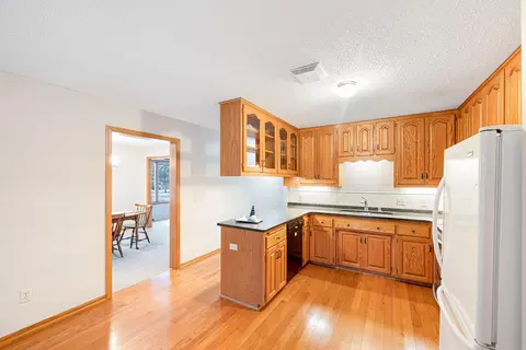 1727 Buckingham Path, Faribault, MN 55021 photo 9