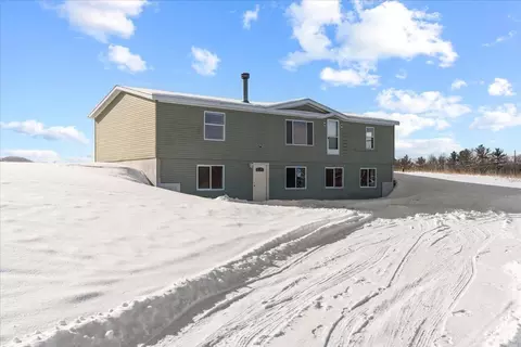 940 Mains Crossing Ave, Amery, WI 54001