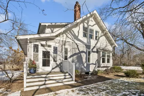 161 Juniper St, Mahtomedi, MN 55115