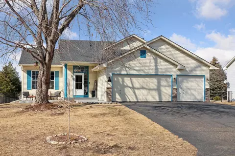 611 Lodge Dr, Jordan, MN 55352