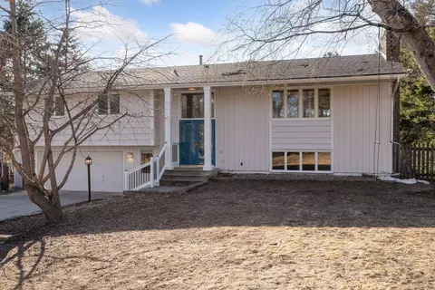 1521 Dodd Rd, Mendota Heights, MN 55118