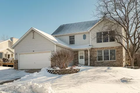 5712 Stapleton Ln NW, Rochester, MN 55901