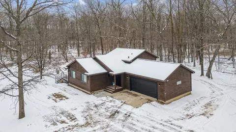 365 240th St, Osceola, WI 54020