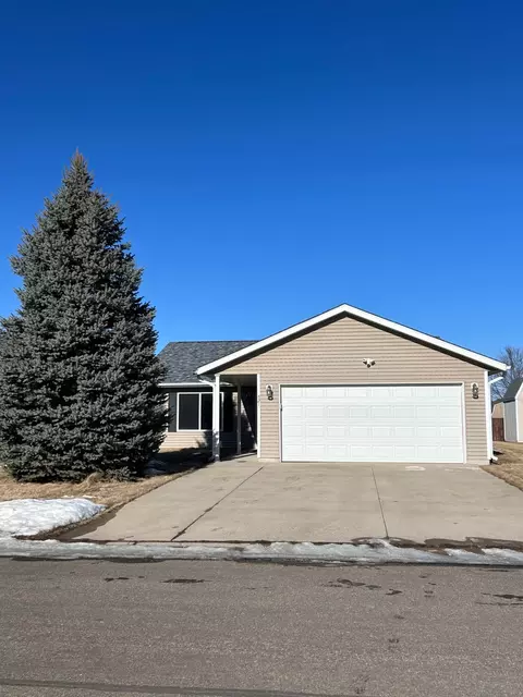 521 Elk Ave, Eden Valley, MN 55329