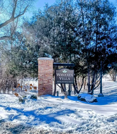 205 Barry Ave S #222, Wayzata, MN 55391