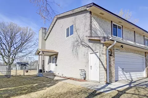 6410 Starlite Cir NE, Fridley, MN 55432