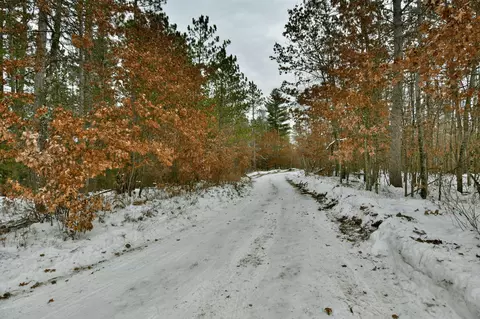 9300 Chipmunk Trail, Trego, WI 54888 photo 4