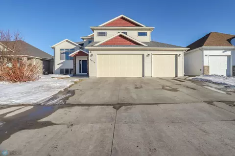 6876 23rd St S, Fargo, ND 58104