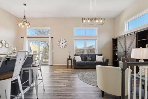 7661 Century Blvd, Chanhassen, MN 55317
