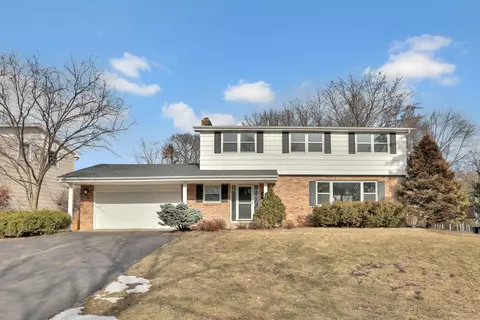 8333 Beard Rd, Bloomington, MN 55431