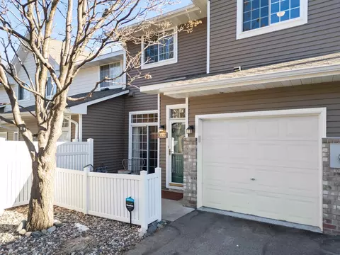 8435 Kimball Dr #154, Eden Prairie, MN 55347
