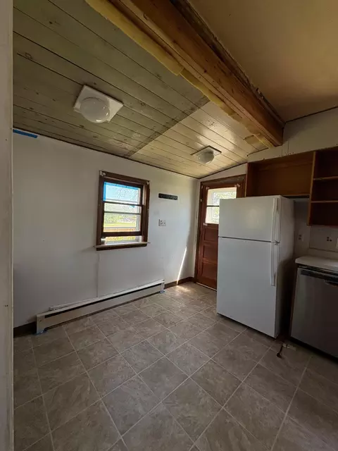 Kitchen - 20 1st Ave NW, Plainview, MN 55964 photo 2 of 3