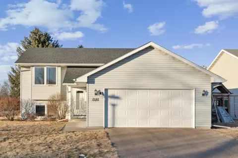 2141 Cattail Way, Hudson, WI 54016