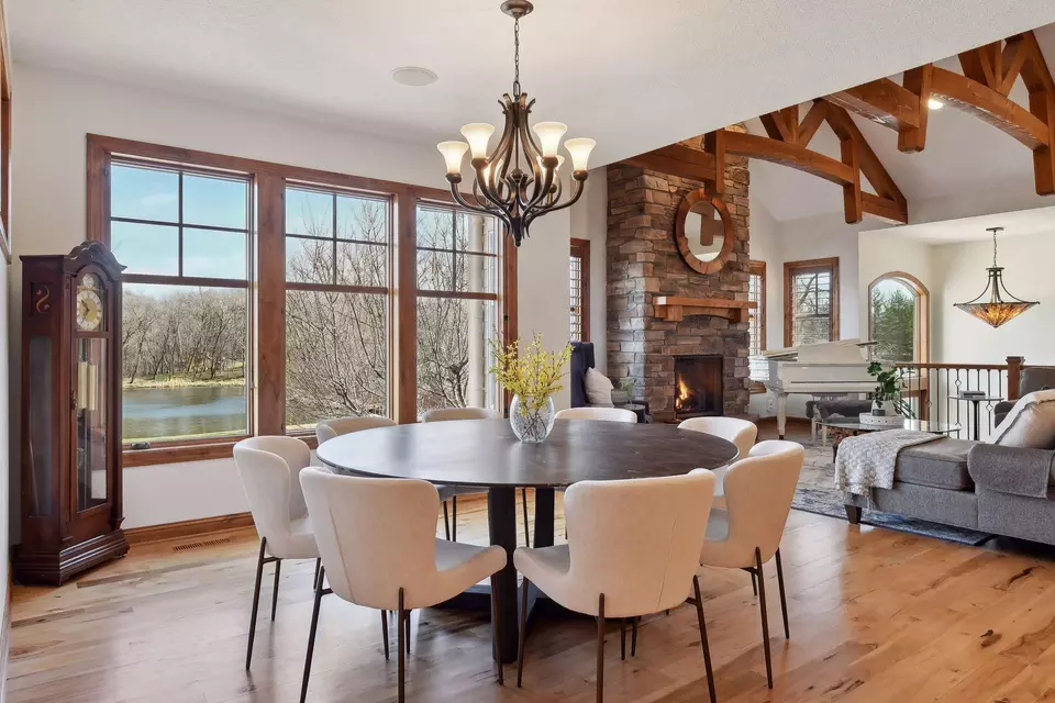 Dining - 20120 France Cir, Prior Lake, MN 55372 photo 1 of 4