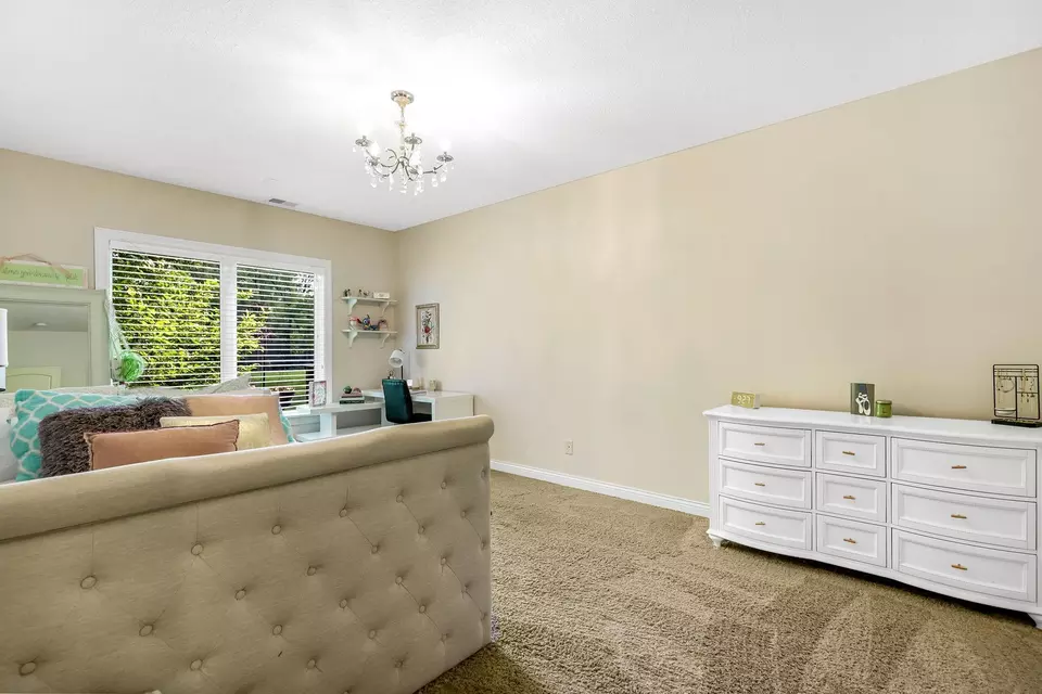 Bedroom - 20120 France Cir, Prior Lake, MN 55372 photo 3 of 6