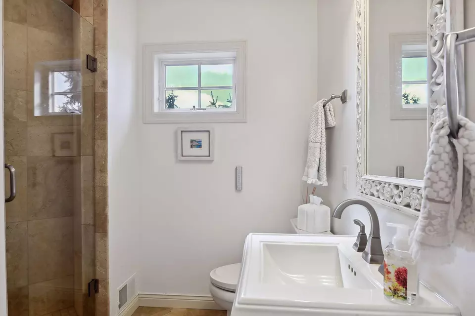 Bath - 20120 France Cir, Prior Lake, MN 55372 photo 1 of 6