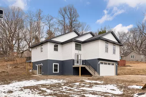 3140 Argyle Ln, Mound, MN 55364