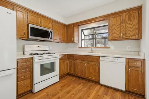 3950 Linden Cir, Excelsior, MN 55331 photo 10