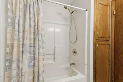 3950 Linden Cir, Excelsior, MN 55331 photo 17