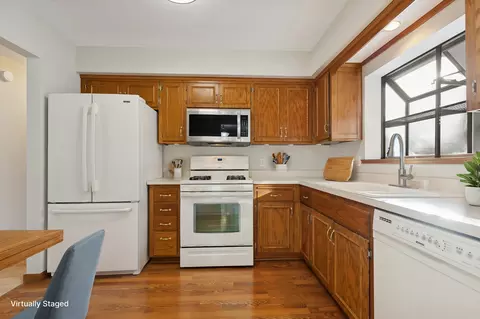 3950 Linden Cir, Excelsior, MN 55331 photo 8