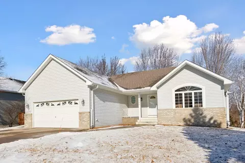 1320 Marvin Ct, Delano, MN 55328
