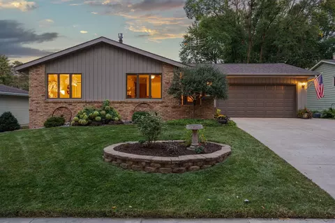 971 Elton Hills Ct NW, Rochester, MN 55901