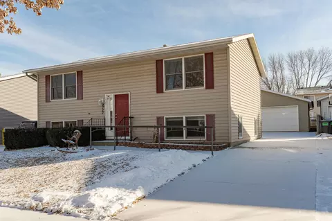 4722 Harvest Ct NW, Rochester, MN 55901