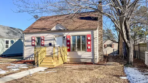 1004 Mckinley Pl S, Saint Cloud, MN 56301