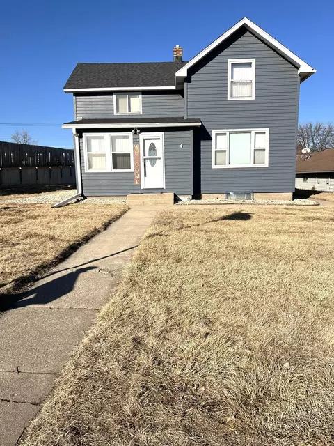 110 2nd Ave SW, Plainview, MN 55964