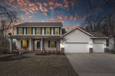 19594 Quinn Cir NW, Elk River, MN 55330