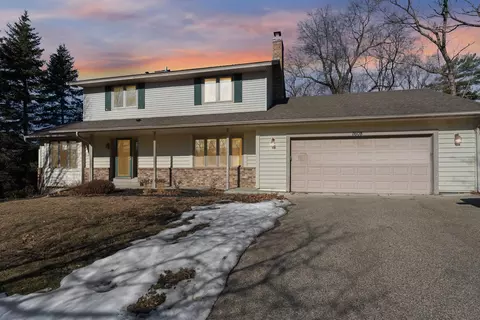1608 Viewcrest Cir, Burnsville, MN 55306