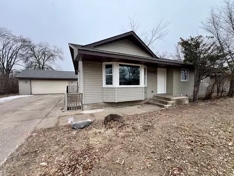 7125 Kyle Ave N, Brooklyn Center, MN 55429