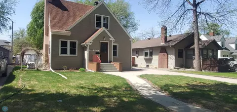 Exterior - 1230 3rd St N, Fargo, ND 58102 photo 3 of 8