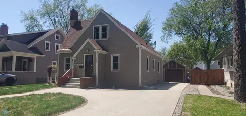 Exterior - 1230 3rd St N, Fargo, ND 58102 photo 2 of 8