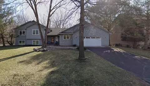15515 Edgewood Ct, Eden Prairie, MN 55346