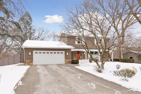 5957 Fairwood Dr, Minnetonka, MN 55345