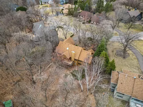 2571 Abbey Hill Dr, Minnetonka, MN 55305
